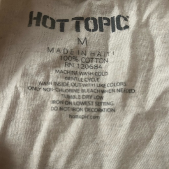 Go Hug A Cactus Tee - Picture 3 of 3